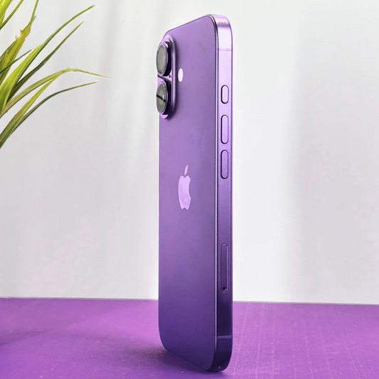 iPhone 15 (Yellow, Pre-loved) third